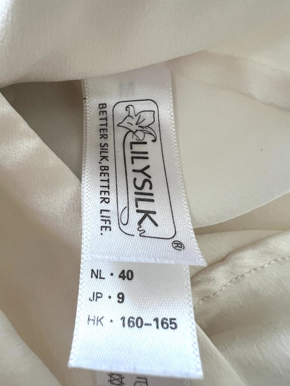 Lilysilk - Women's Silk Sleep Top - Ivory Shirt - Size Medium - Mulberry Silk - Picture 11 of 12